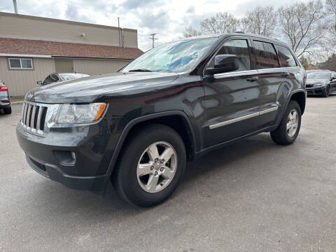 2013 Jeep Grand Cherokee for sale at MIDWEST CAR SEARCH in Fridley MN