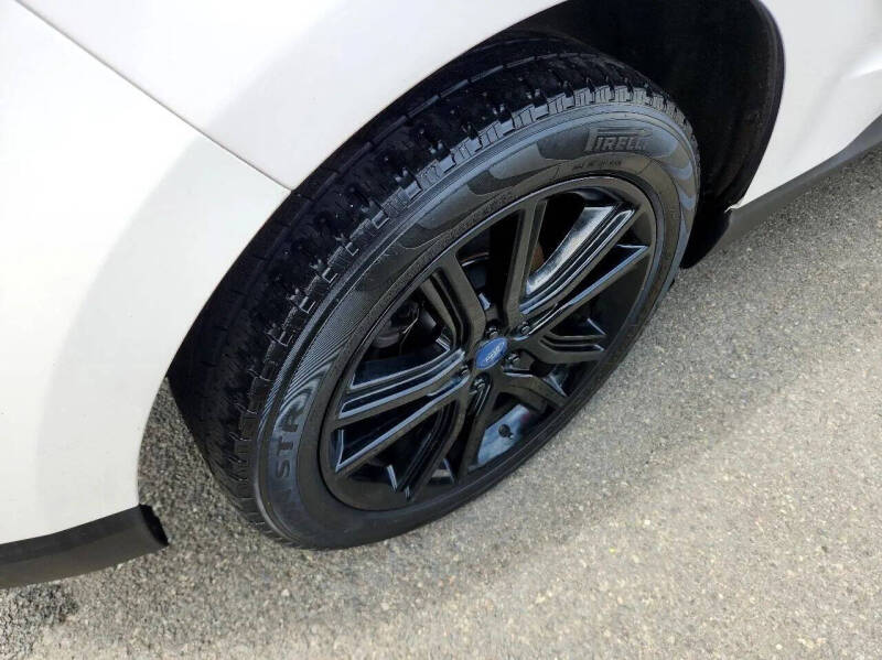 2019 Ford Edge Titanium