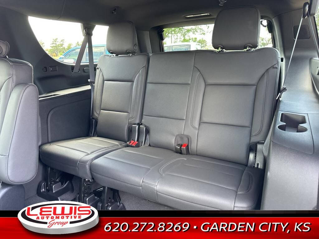 2024 Chevrolet Suburban for sale at Lewis Chevrolet of Garden City in Garden City, KS