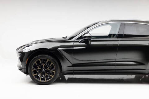 2021 Aston Martin DBX