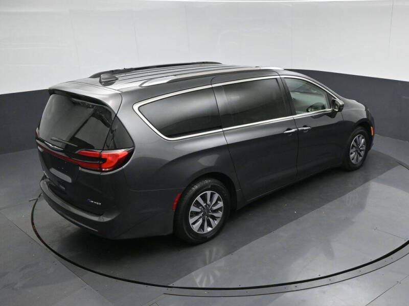 2021 Chrysler Pacifica Hybrid Touring L