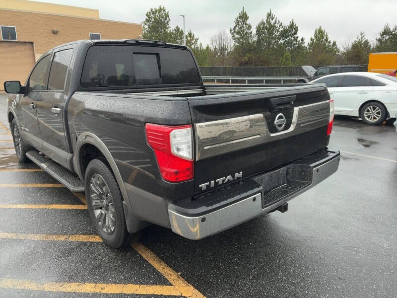 2017 Nissan Titan Platinum Reserve