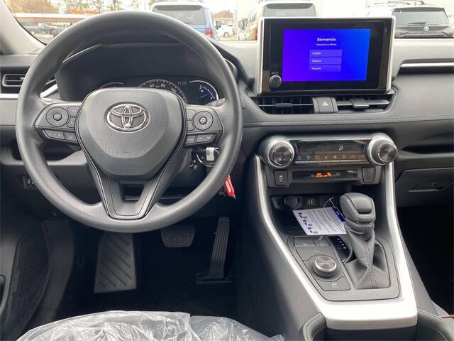 2025 Toyota RAV4 Hybrid LE