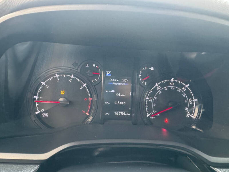 2022 Toyota 4Runner SR5