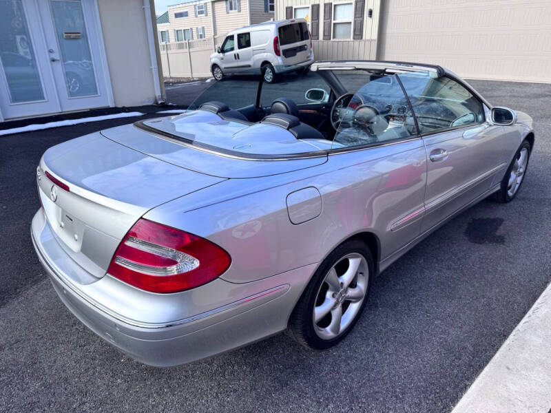 2005 Mercedes-Benz CLK CLK 320