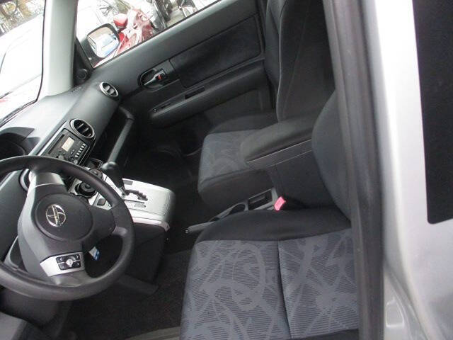 2012 Scion xB Release Series 9.0