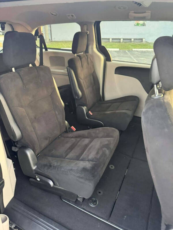 2014 Dodge Grand Caravan SE