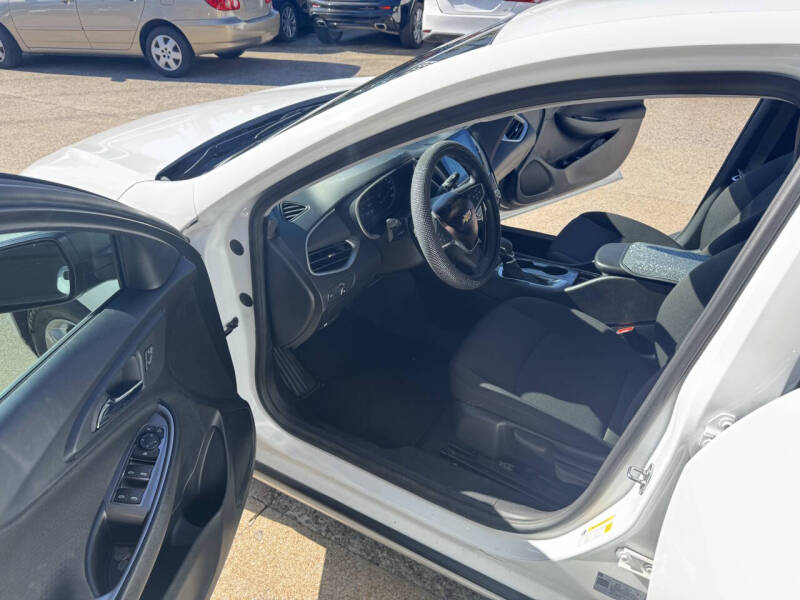 2022 Chevrolet Malibu LS