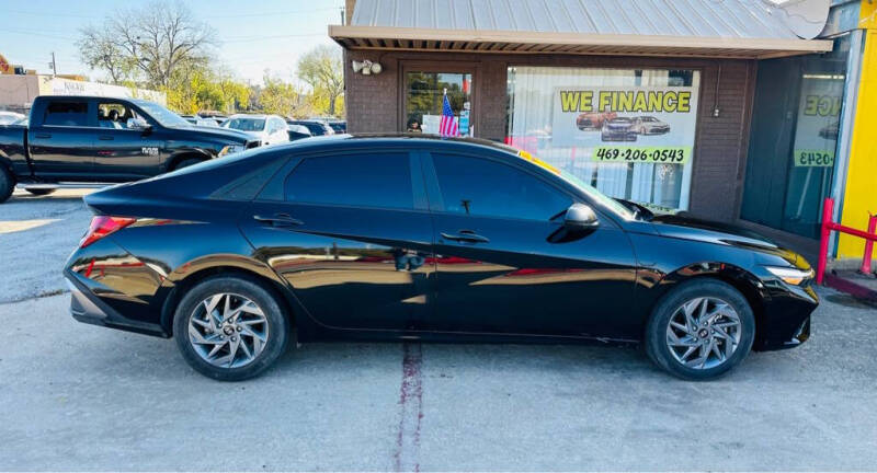 2024 Hyundai Elantra SEL