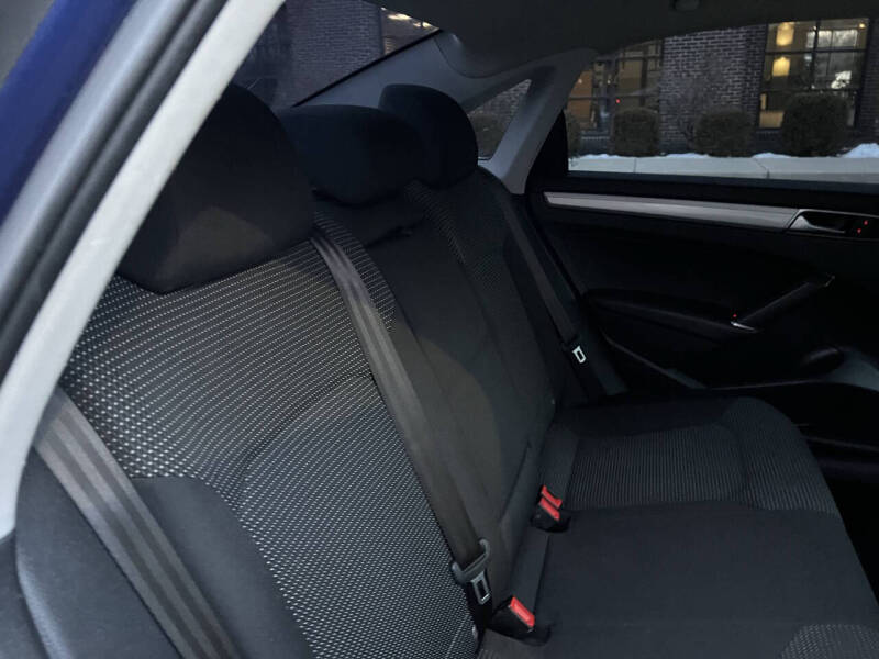 2017 Volkswagen Passat 1.8T S