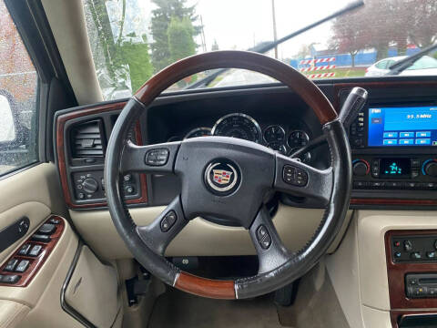 2005 Cadillac Escalade ESV Platinum Edition