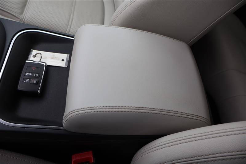 2019 Jaguar E-PACE P250 SE