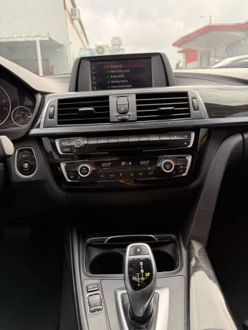 2018 BMW 3 Series 330i