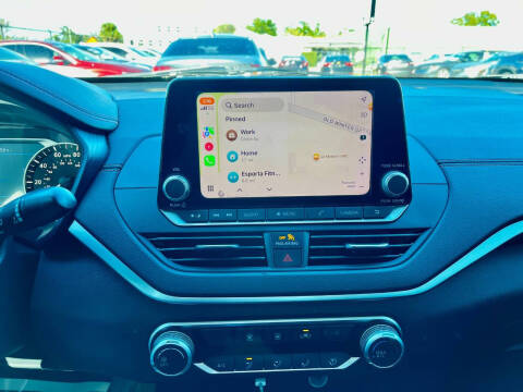 2022 Nissan Altima 2.5 SR