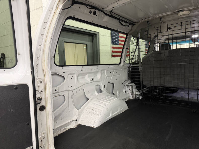 2013 Ford E-Series E-350 SD