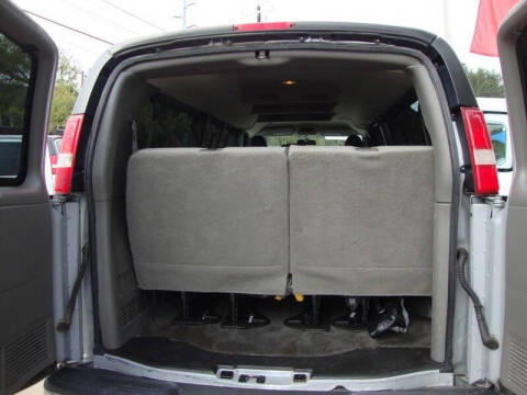 2017 Chevrolet Express LT 3500