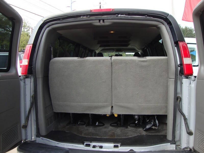 2017 Chevrolet Express LT 3500