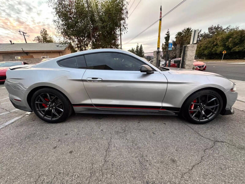 2022 Ford Mustang Mach 1 photo 5