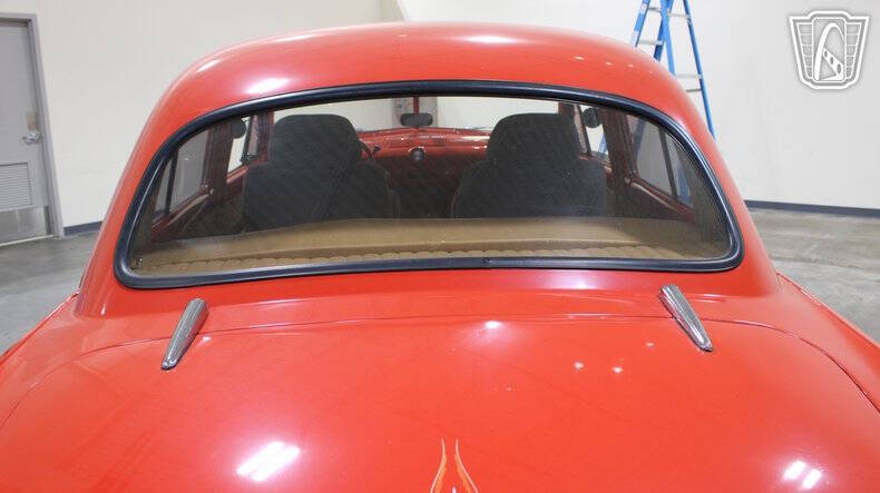 1950 Ford Deluxe