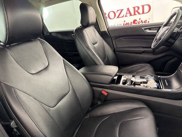 2019 Ford Edge Titanium