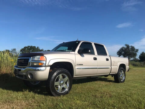 2004 GMC Sierra 2500 for sale at Vermilion Auto Sales & Finance in Erath LA