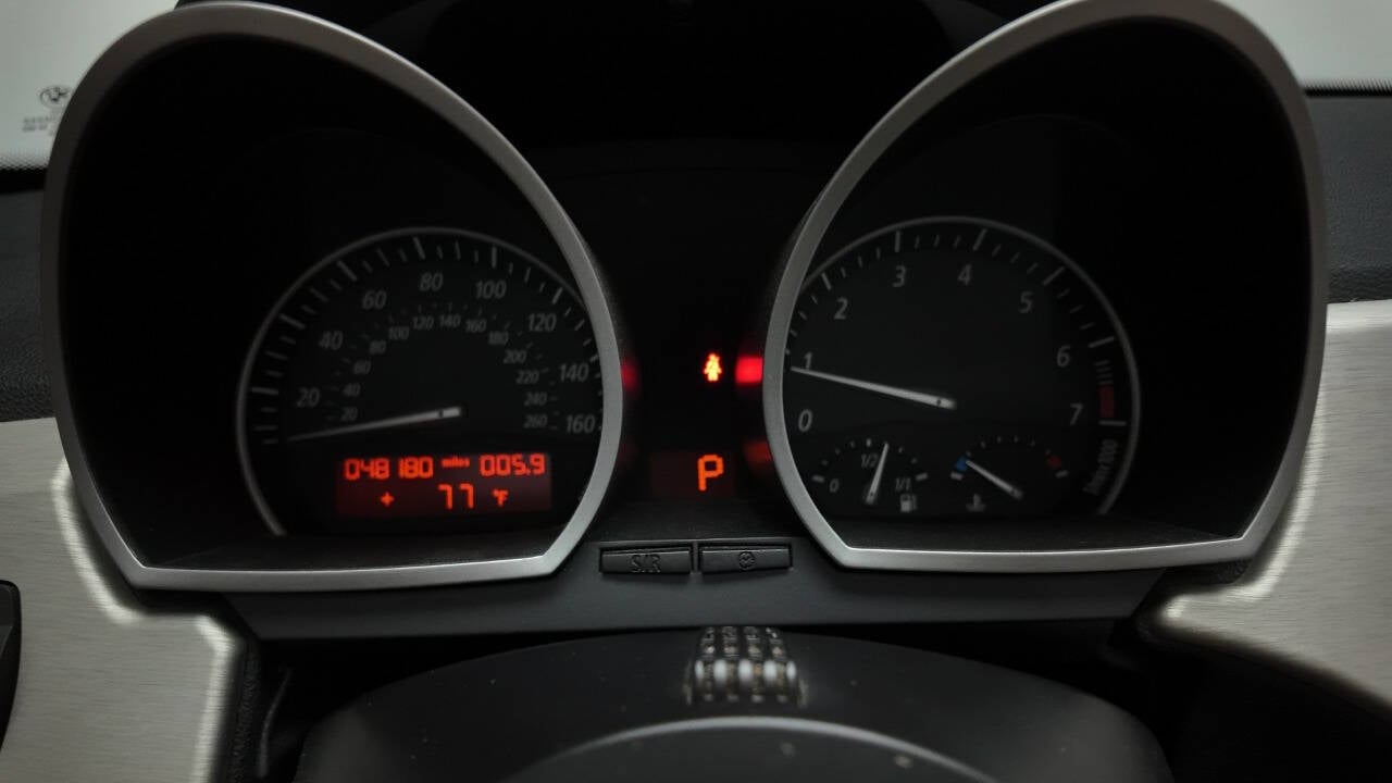 2005 BMW Z4 32