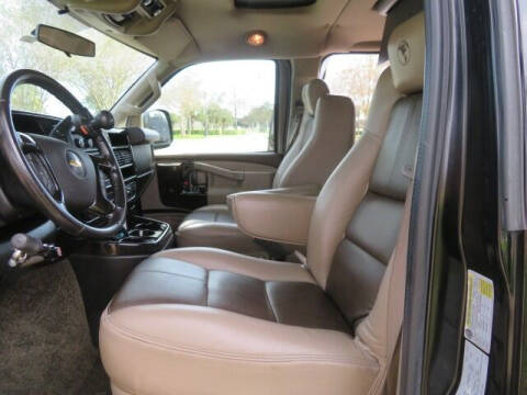 2017 Chevrolet Express 2500