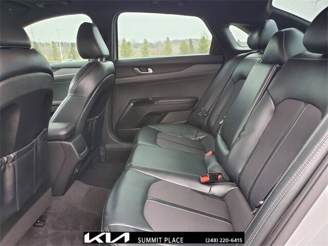 2023 Kia K5