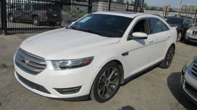 2015 Ford Taurus for sale at United Car Company in Detroit, MI