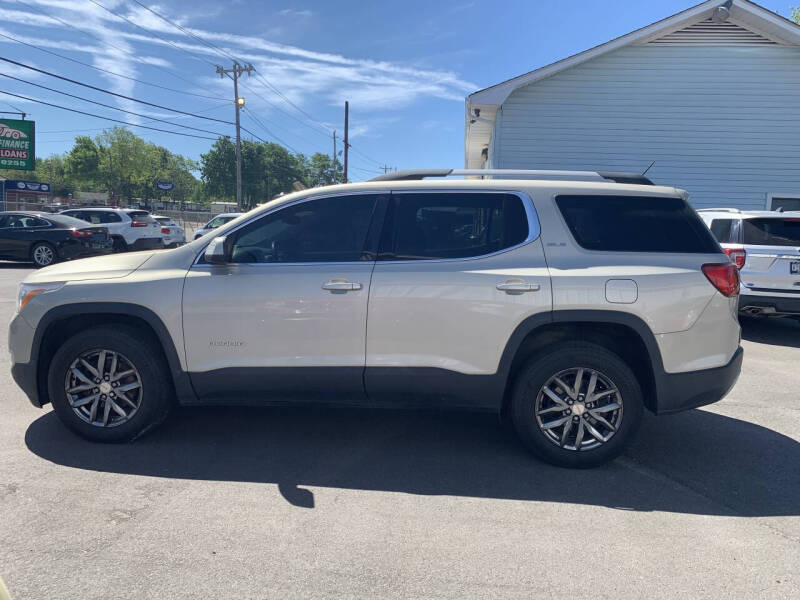 2017 GMC Acadia SLE-2