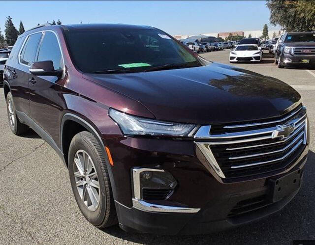 Used 2023 Chevrolet Traverse 3LT with VIN 1GNERHKW3PJ211054 for sale in Bloomington, IL