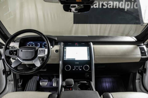 2021 Land Rover Discovery P300 S R-Dynamic