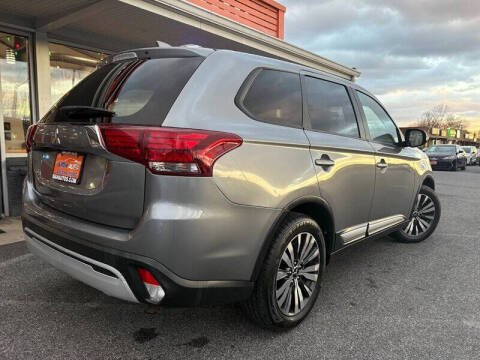 2019 Mitsubishi Outlander SE