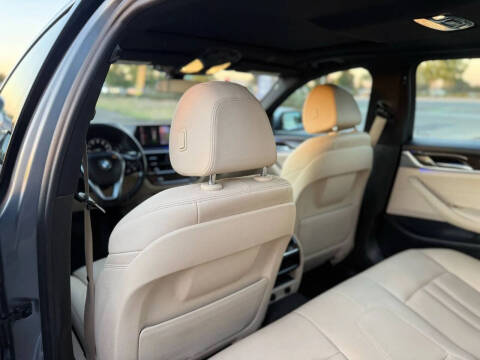 2019 BMW 5 Series 530i