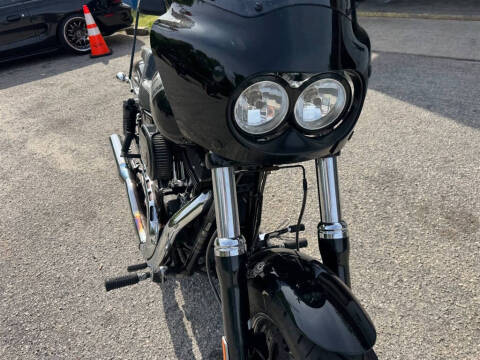 2016 Harley-Davidson FXDF103 -