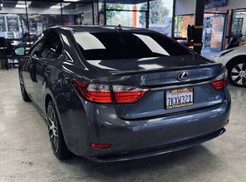 2013 Lexus ES 300h