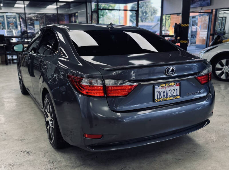 2013 Lexus ES 300h