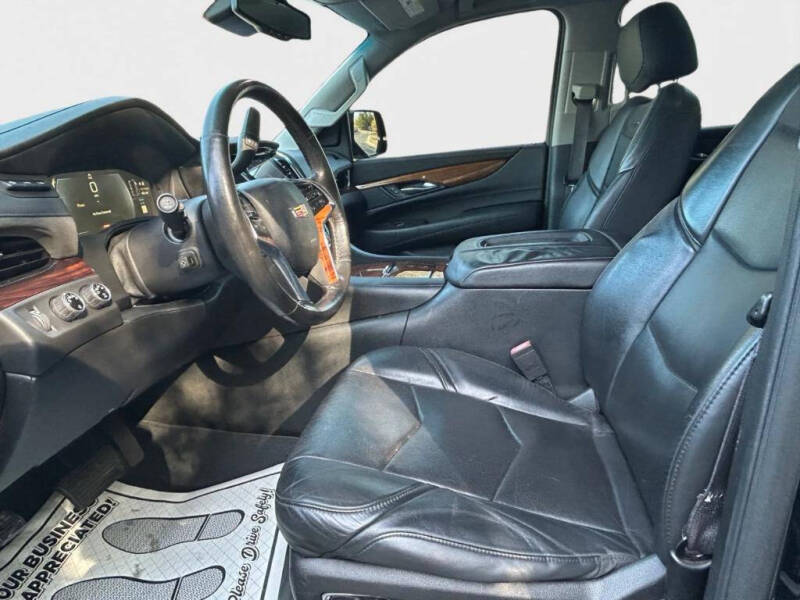 2015 Cadillac Escalade Luxury