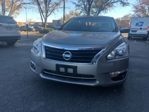 2014 Nissan Altima for sale at Modern Auto in Denver CO
