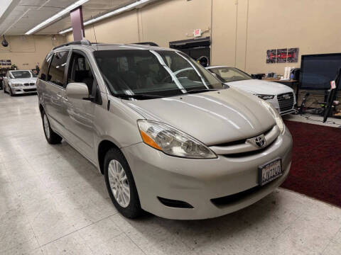 2010 Toyota Sienna