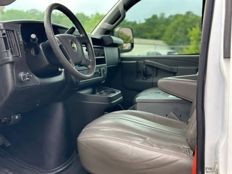 2017 Chevrolet Express 2500
