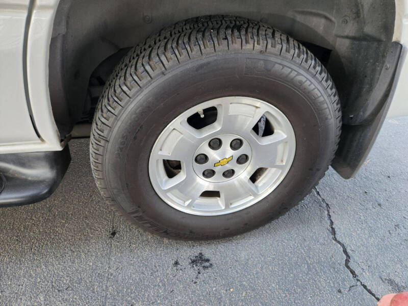 2003 Chevrolet Tahoe LS