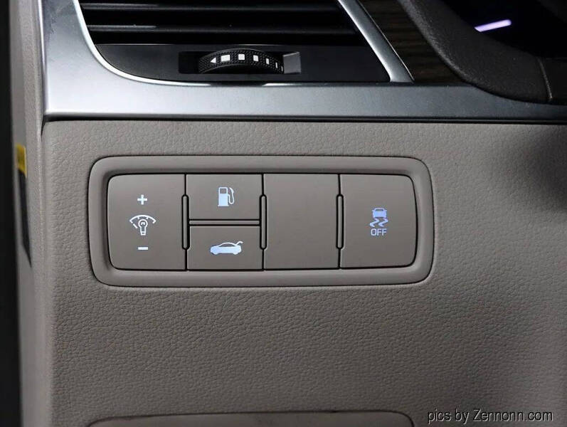 2015 Hyundai Genesis