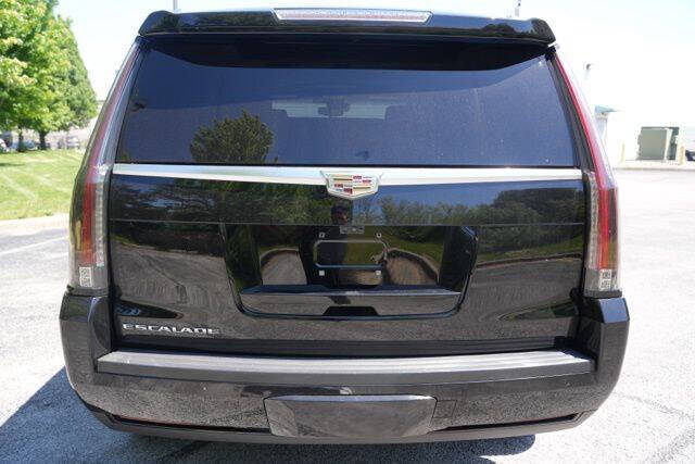 2017 Cadillac Escalade Platinum