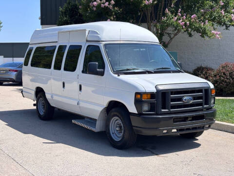 2011 Ford E-Series E-350 SD