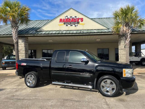 2009 Chevrolet Silverado 1500 for sale at Rabeaux's Auto Sales in Lafayette LA