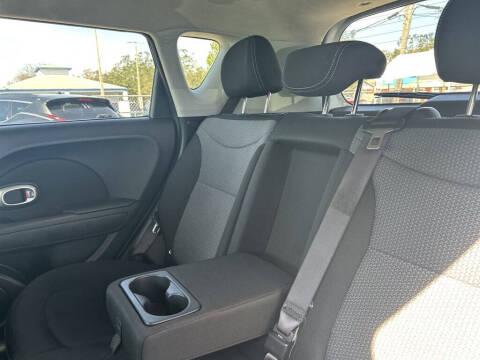 2019 Kia Soul +
