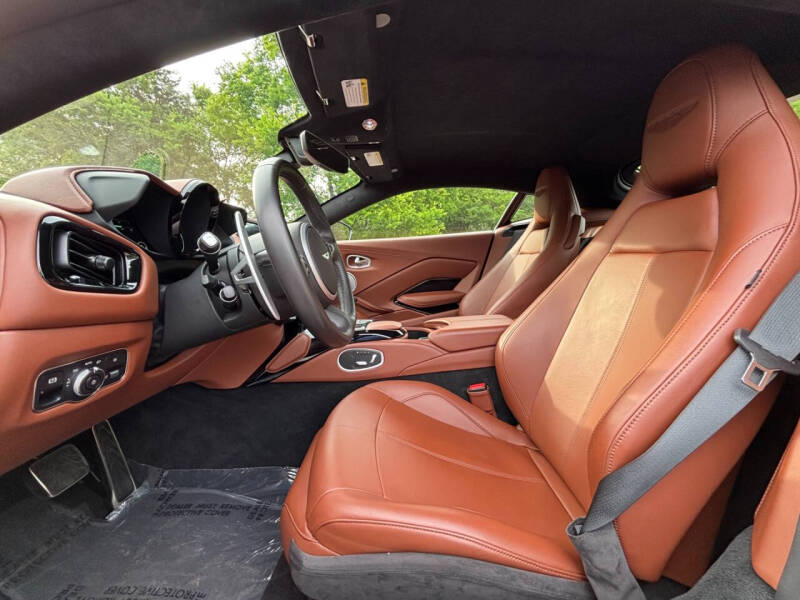 2020 Aston Martin Vantage