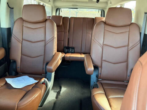 2017 Cadillac Escalade ESV Luxury