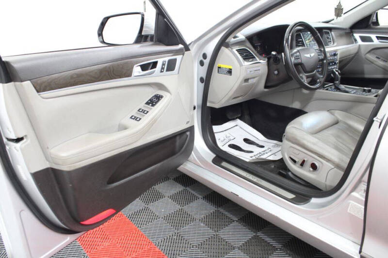 2015 Hyundai Genesis